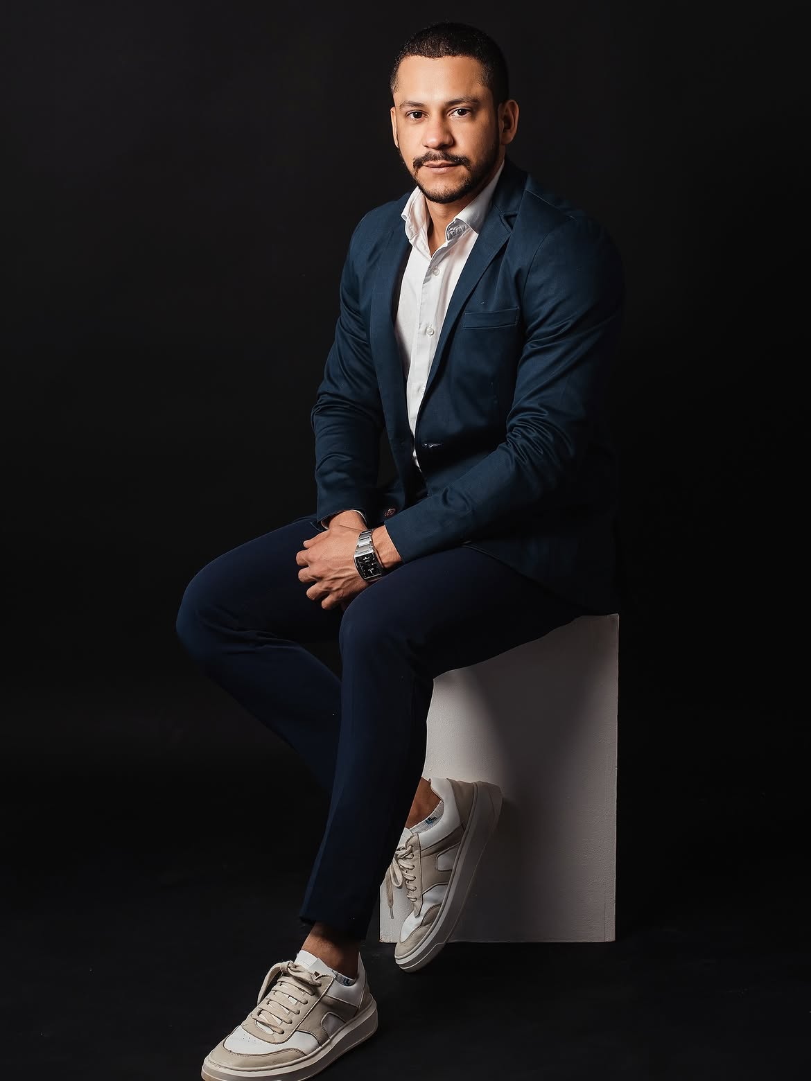 Dr. Juliano Rodrigues no consultório